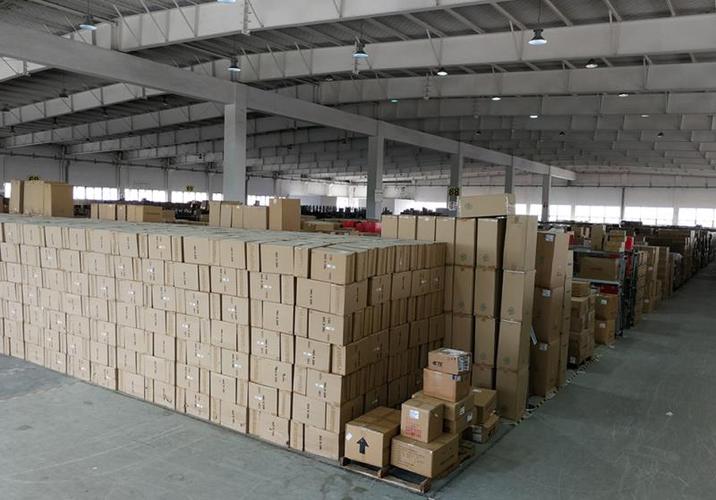 上海星真仓储服务中心 产品供应 一件代发仓库出租,20平方起租